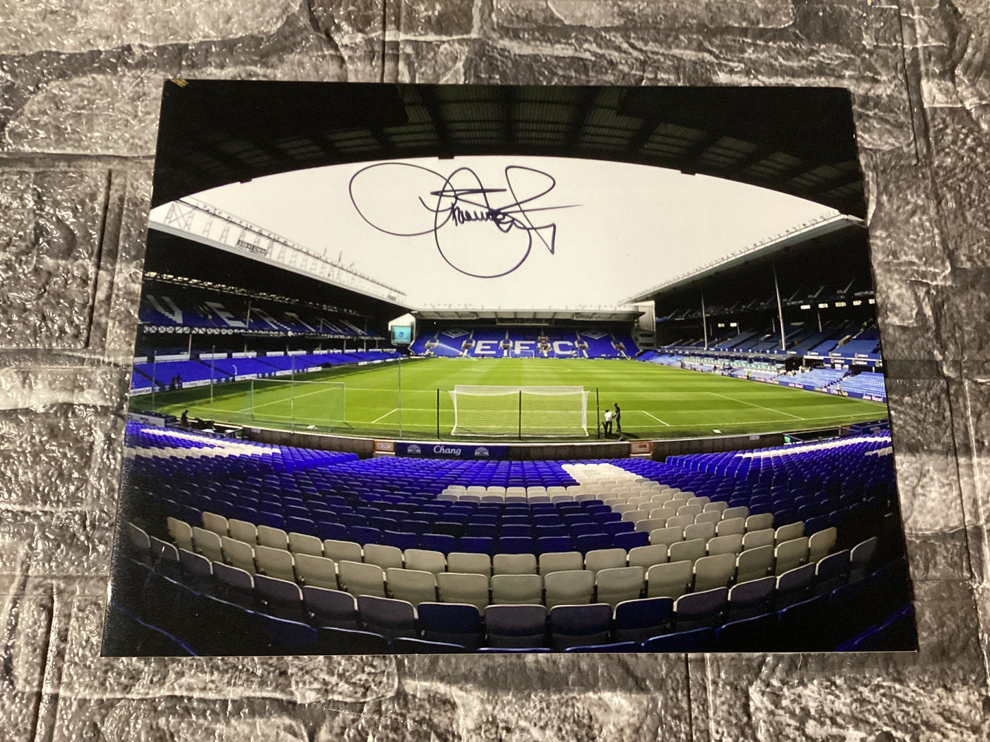 Graeme Sharp Goodison Park Signed 10x8 Photograph