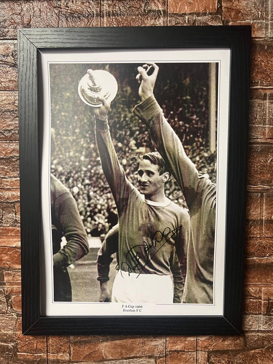 Derek Temple Signed A3 FA Cup Final Winners Photo